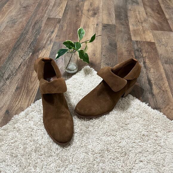 Nordstrom BP. Size 9.5 M Brown Leather Notched Brice Leather Ankle Boots - Picture 6 of 8